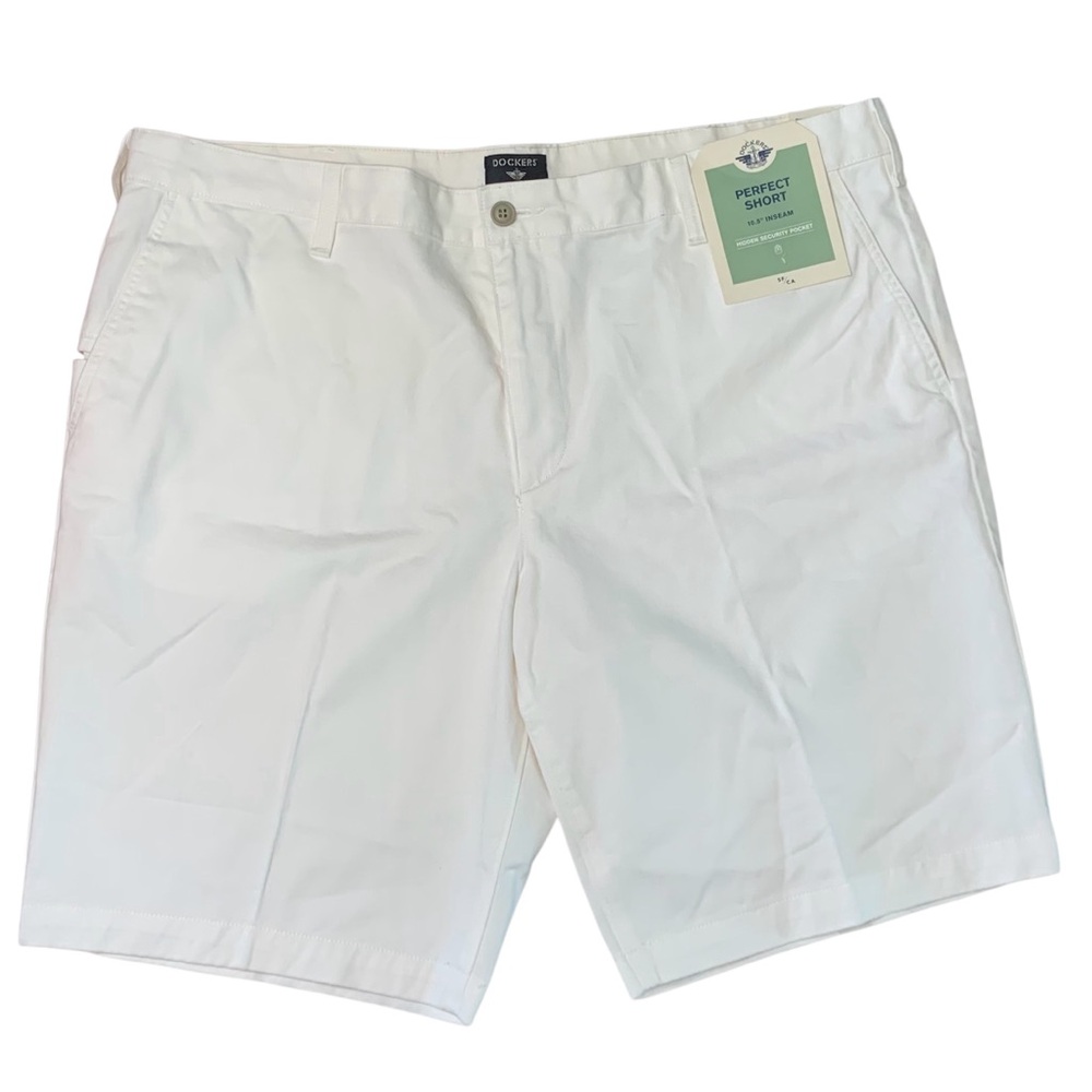 DOCKERS Perfect Short w/ 10.5in Inseam in Cream Sz 42